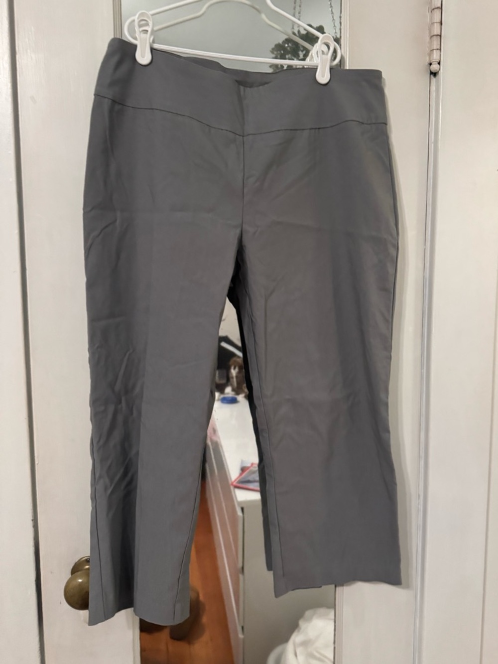 Tribal Gray "Flatten It" Stretch Pull-On Capris